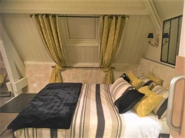 Hotel Boutique Saint-Louis Lisieux Ngoại thất bức ảnh