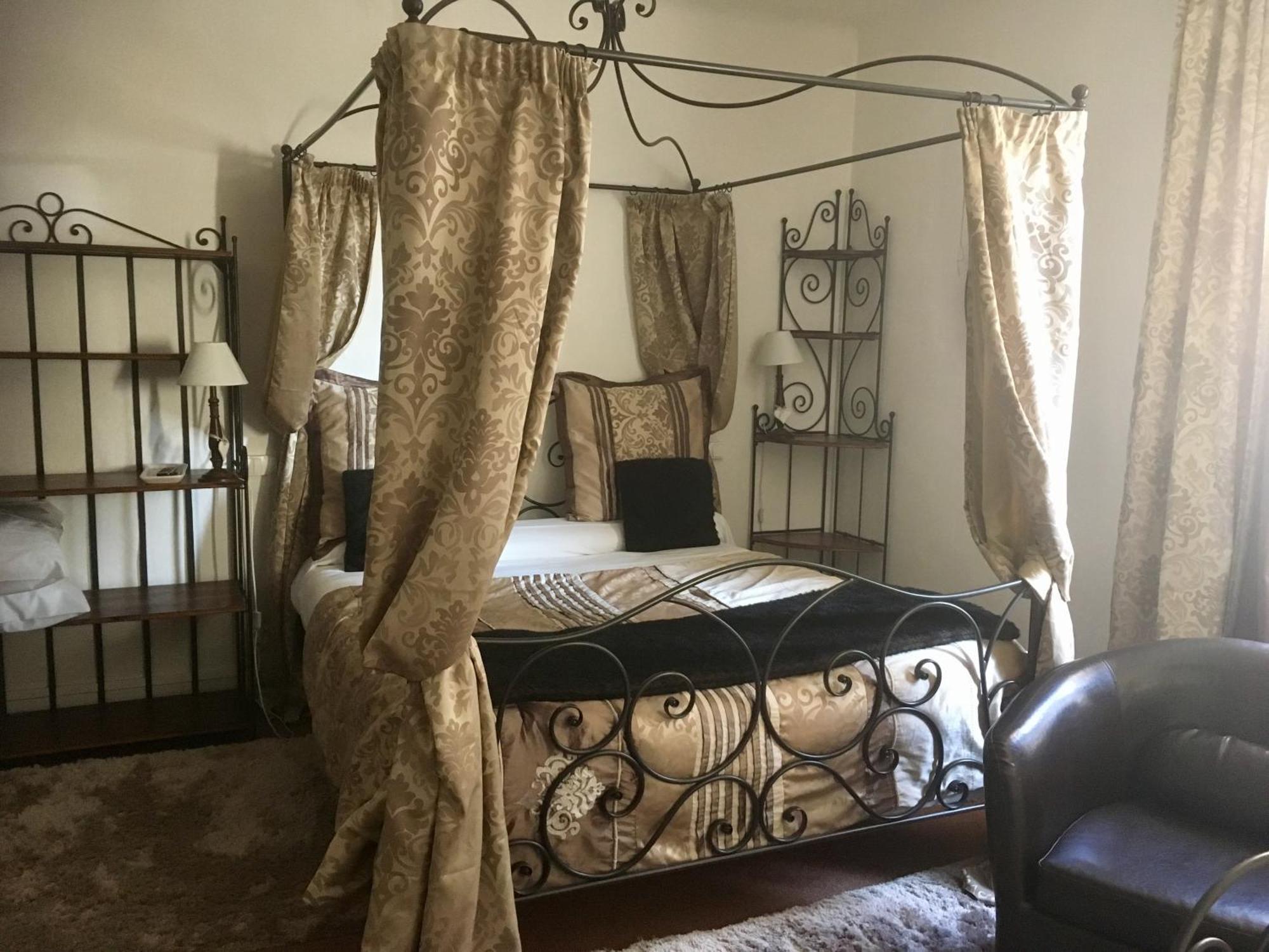 Hotel Boutique Saint-Louis Lisieux Ngoại thất bức ảnh