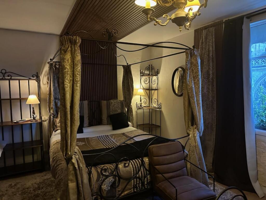 Hotel Boutique Saint-Louis Lisieux Ngoại thất bức ảnh